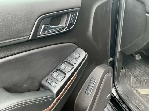 Used 2019 Chevrolet Suburban LT AWD/4WD image 21