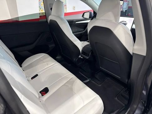 Used 2023 Tesla Model Y Long Range AWD/4WD image 85