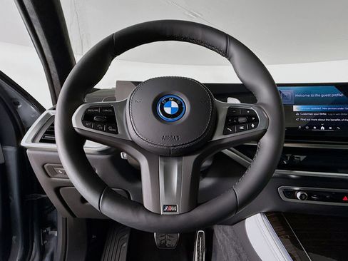 New 2026 BMW X5 xDrive50e w/ M Sport Package image 11