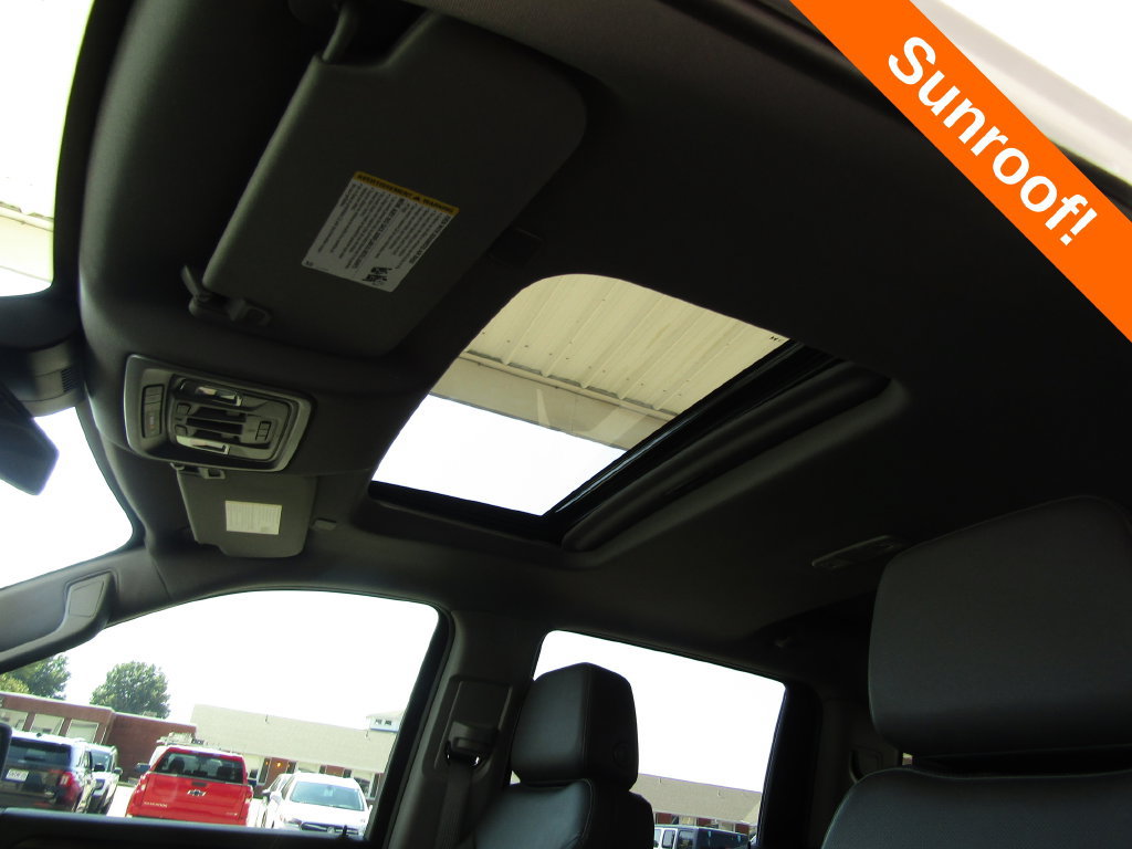Used 2024 GMC Sierra 1500 SLT w/ SLT Premium Plus Package AWD/4WD image 9