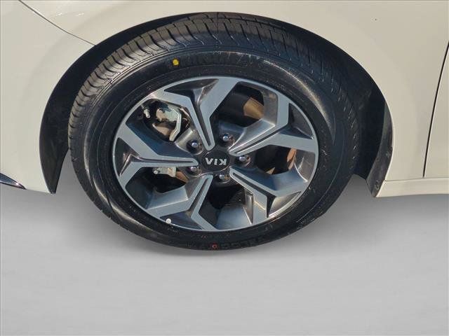 Used 2019 Kia Forte LXS FWD image 23