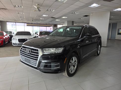 Used 2019 Audi Q7 3.0T Premium Plus AWD/4WD image 3
