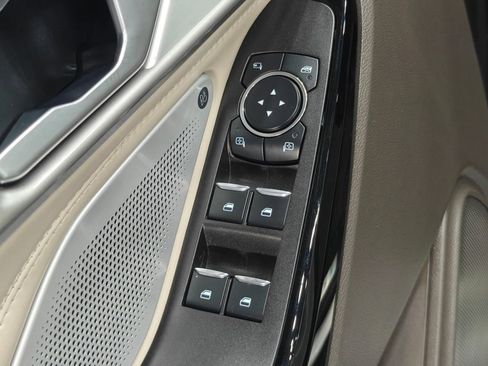 Used 2023 Ford Explorer Platinum w/ Technology Package image 69