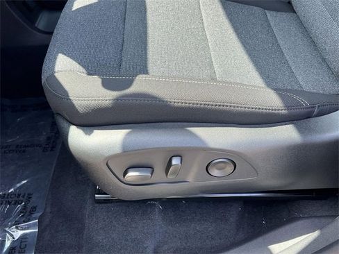 New 2025 GMC Acadia Elevation image 21