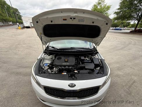 Used 2017 Kia Forte LX FWD image 19