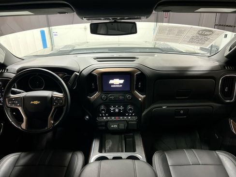 Used 2023 Chevrolet Silverado 2500 High Country image 10