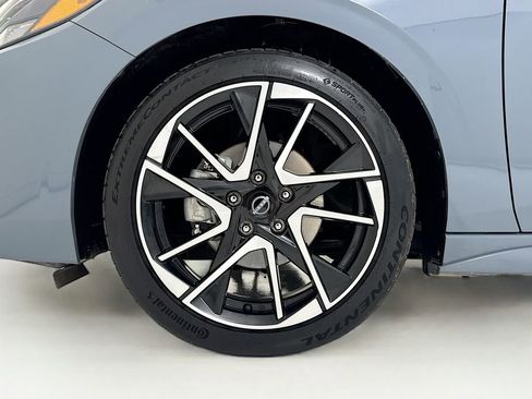 Used 2024 Nissan Sentra SR w/ SR Premium Package FWD image 30
