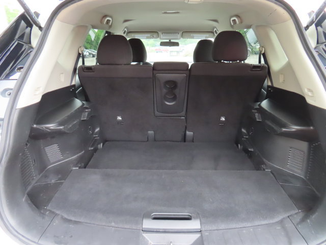 Used 2016 Nissan Rogue SV AWD/4WD image 37