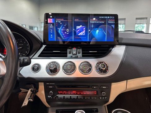 Used 2009 BMW Z4 sDrive35i RWD image 4