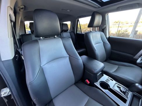 Used 2022 Toyota 4Runner SR5 Premium image 45