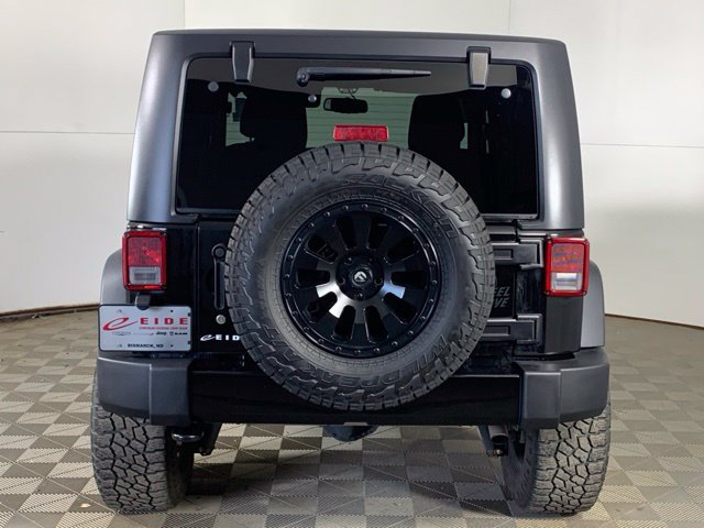 Used 2017 Jeep Wrangler Sport AWD/4WD image 9