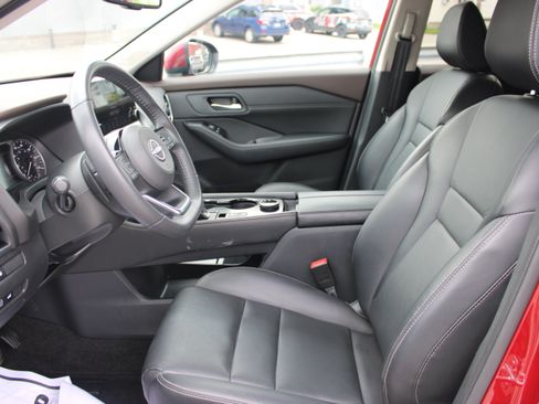 Certified 2023 Nissan Rogue SL w/ SL Premium Package AWD/4WD image 15