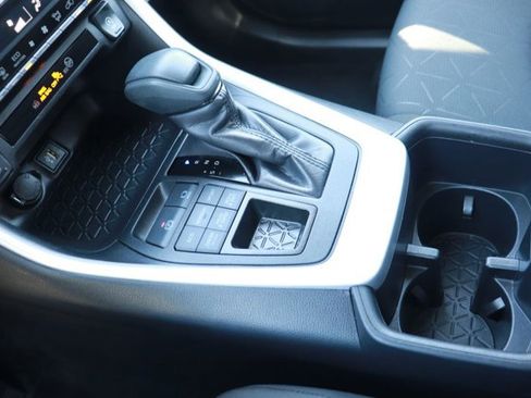 Used 2025 Toyota RAV4 XLE w/ Convenience Package image 16