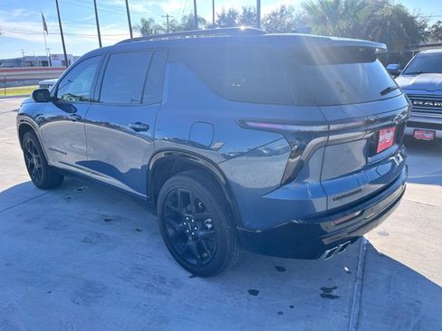 Used 2024 Chevrolet Traverse RS w/ LPO, Floor Liner Package image 4