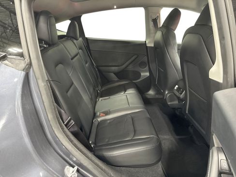 Certified 2023 Tesla Model Y Long Range AWD/4WD image 11