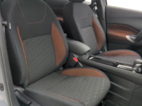 Certified 2023 Nissan Kicks SR image 25