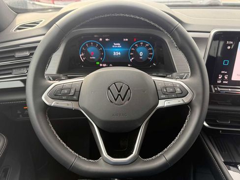 New 2026 Volkswagen Atlas Cross Sport SE AWD/4WD image 9