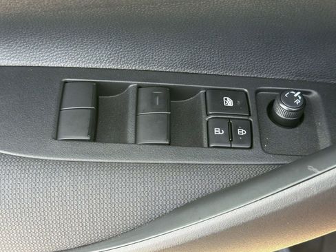 Used 2026 Toyota Corolla LE FWD image 12