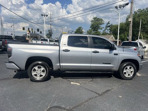 Used 2018 Toyota Tundra SR5 image 6