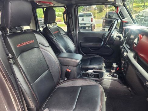 Used 2021 Jeep Wrangler Unlimited Rubicon AWD/4WD image 13