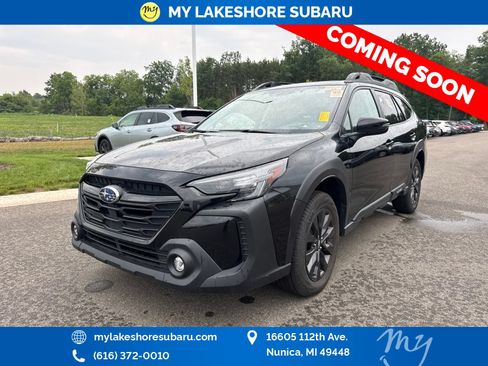 Used 2025 Subaru Outback Onyx Edition AWD/4WD image 3