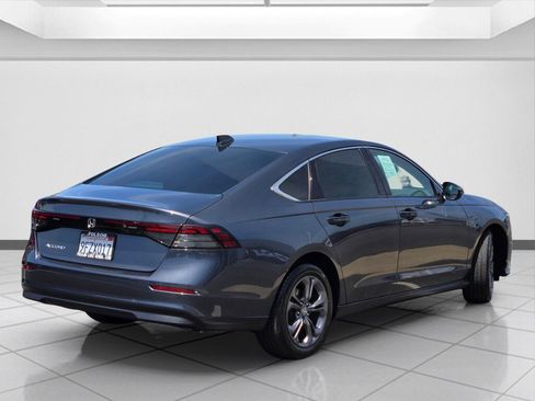 Certified 2023 Honda Accord EX image 5