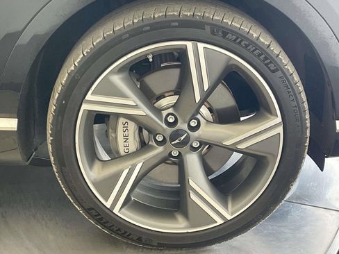 Used 2025 Genesis GV80 3.5T Prestige AWD/4WD image 14
