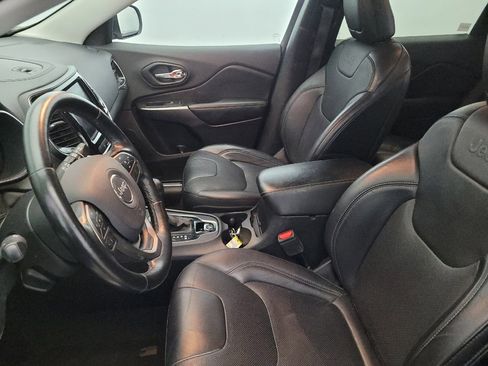 Used 2020 Jeep Cherokee Limited image 17