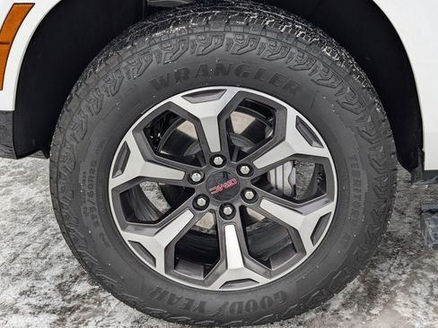 Certified 2025 GMC Yukon AT4 Ultimate w/ LPO, Floor Liner Package image 51