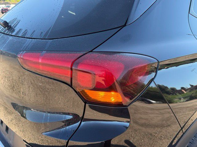 Used 2022 Buick Encore GX Preferred w/ Cold Weather Comfort Package AWD/4WD image 13