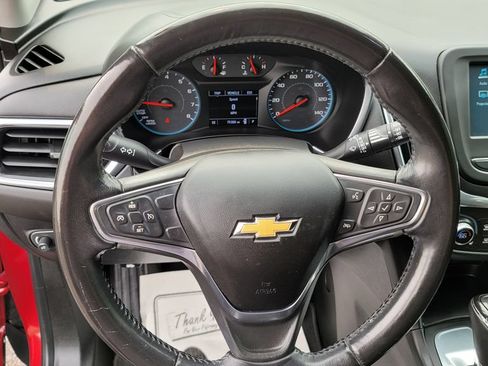 Used 2018 Chevrolet Equinox LT FWD image 20