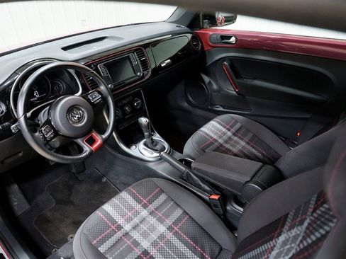 Used 2017 Volkswagen Beetle #PinkBeetle image 13