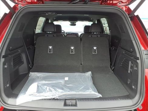 New 2026 Chevrolet Traverse RS w/ LPO, Floor Liner Package image 4