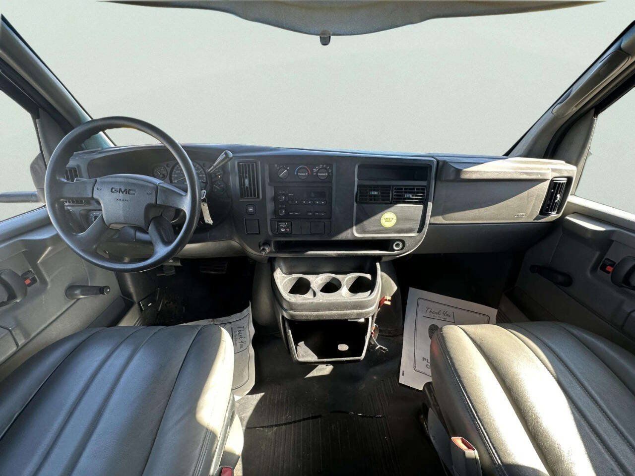 Used 2007 GMC Savana 3500 RWD image 20
