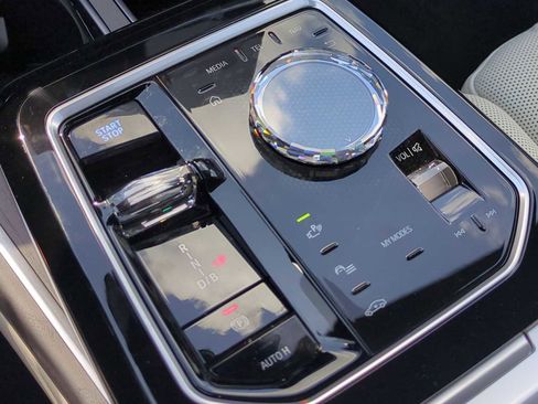 New 2025 BMW i7 eDrive50 w/ Executive Package image 33