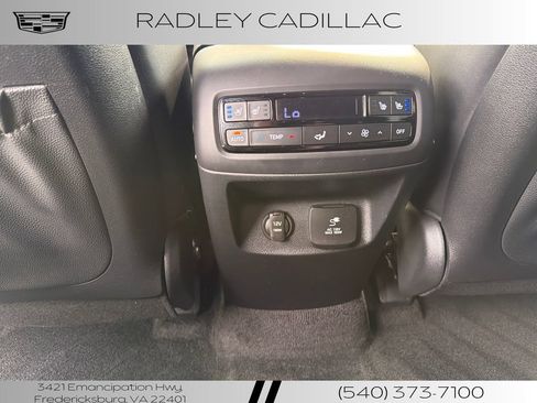 Used 2025 Hyundai Palisade Calligraphy AWD/4WD image 13