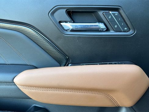 New 2026 GMC Canyon AT4 w/ Technology Plus Package image 9