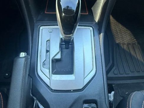 Used 2022 Subaru Crosstrek 2.0i Premium w/ Moonroof Package image 26