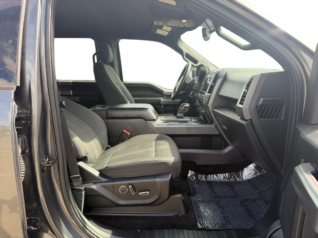 Used 2016 Ford F150 XLT w/ Equipment Group 302A Luxury AWD/4WD image 10