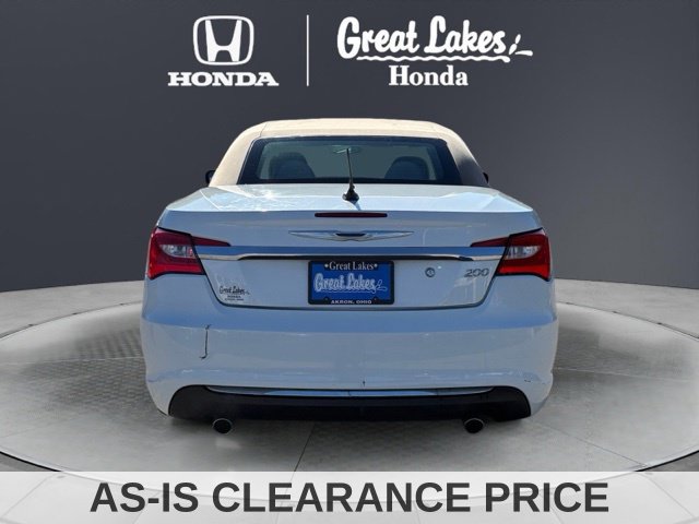 Used 2011 Chrysler 200 Touring w/ Cold Weather Group FWD image 5