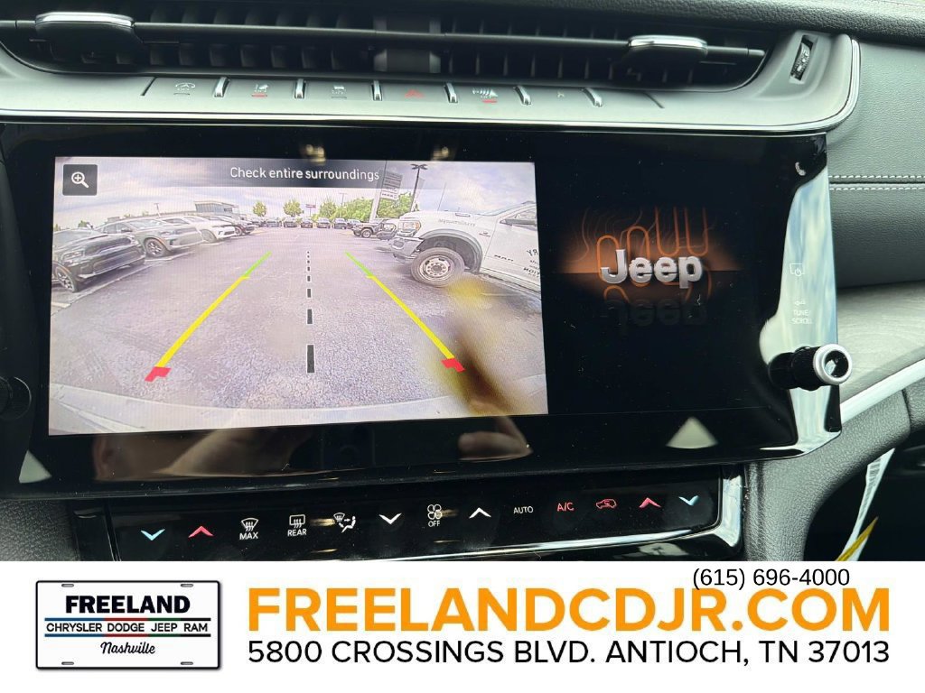 New 2027 Jeep Grand Cherokee Altitude AWD/4WD image 31