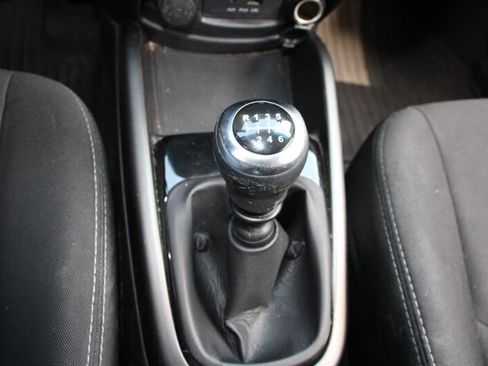 Used 2013 Kia Soul + FWD image 8