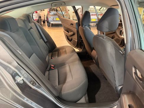 Used 2026 Nissan Altima 2.5 SV FWD image 36