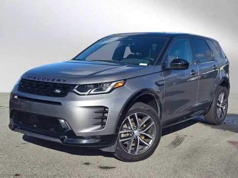 Used 2025 Land Rover Discovery Sport Dynamic SE image 1