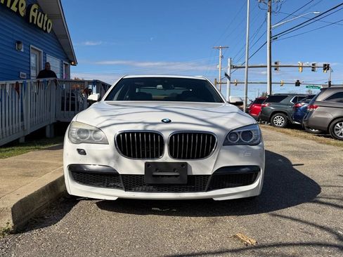 Used 2013 BMW 750i xDrive AWD/4WD image 3