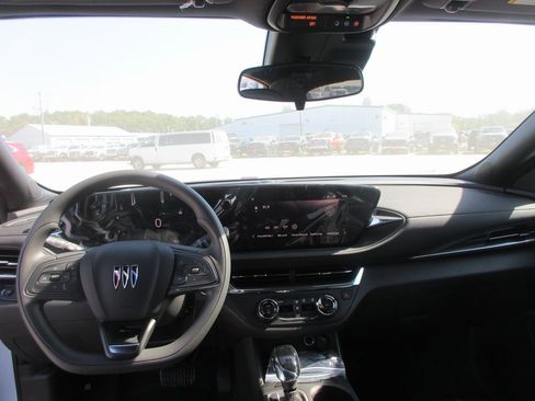 New 2026 Buick Envista Preferred image 15