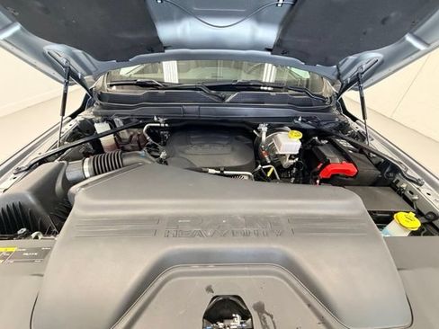 Used 2024 RAM 2500 Laramie w/ Sport Appearance Package AWD/4WD image 28