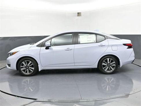 New 2025 Nissan Versa SV w/ Trunk Package image 4