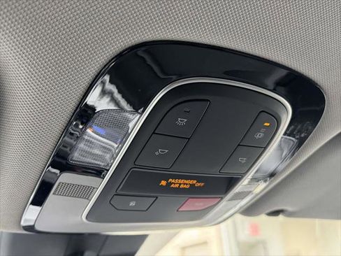 Used 2023 Hyundai Santa Fe SEL image 27