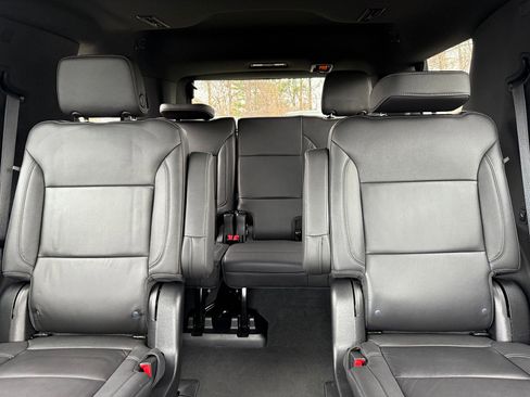 Certified 2022 Chevrolet Tahoe LT w/ Luxury Package AWD/4WD image 39